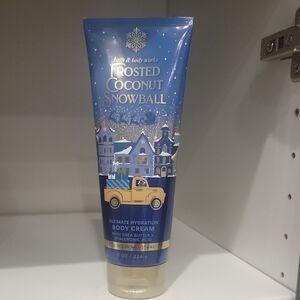 Bath & Body Works Frosted Coconut Snowball Body Cream